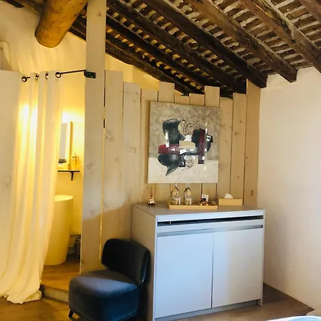 La Chapelle Sur La Sorgue Bed & Breakfast